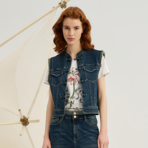 谜底牛仔马甲女2024秋新品复古新中式盘扣短款百搭马夹243MM1153 商品图0