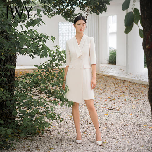 IWY/时尚优雅杏色职业连衣裙七分袖女气质主持人上镜装修身艺考裙Q14207 商品图3