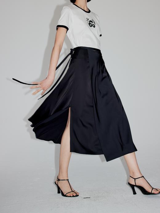 【商场同款】伊芙丽夏半身裙1F4140451 商品图2