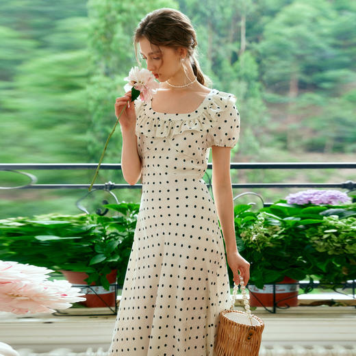 OLrain欧芮儿法式波点连衣裙女夏季2024年新款设计感荷叶边长裙 商品图1