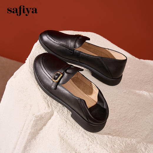 Safiya/索菲娅2024秋舒软羊皮复古皮带扣平底休闲英伦深口单鞋 SF43112142 商品图3