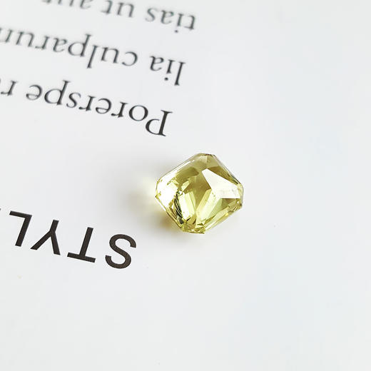 【天然正品】天然精品1.88克拉Vivid Yellow近全净体金绿宝石裸石050624NJS05 商品图4