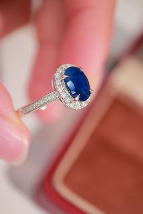 1.0ct 蓝宝石戒指