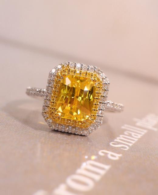2.3ct 黄蓝宝戒指 商品图1