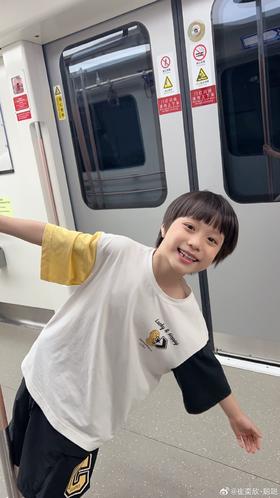 #CONVERSE夏日萌趣穿搭