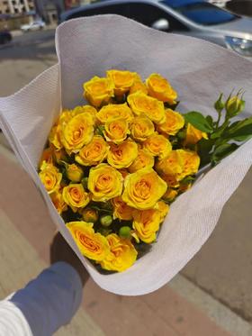 多头黄玫瑰10支