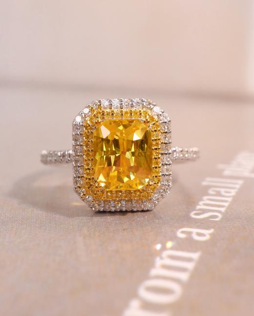 2.3ct 黄蓝宝戒指 商品图3