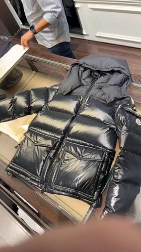 【预定秒】Moncler 蒙口 高充绒鹅绒羽绒服