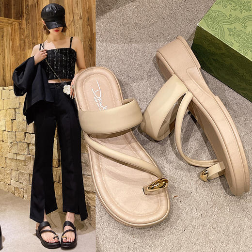 【夏季时尚厚底套趾拖鞋】套趾拖鞋女夏季外穿2025新款，防撞鞋头耐磨鞋底，时尚厚底法式配裙子休闲夹脚沙滩凉拖QQ 商品图0