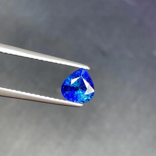 1.02ct 蓝宝石裸石 商品图0