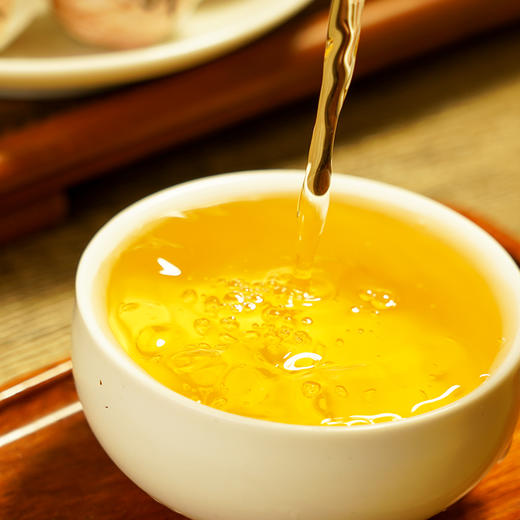 【昔归龙珠】临沧“茶霸王”普洱茶生茶2023年春茶云南古树小沱茶特级茶叶70g/罐 商品图7