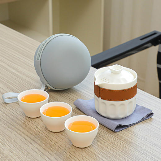 【一套成席茶事无忧】礼品套装陶瓷功夫茶具，喝茶有它有仪式感不占地，户外快客杯一壶三杯便携包旅行茶具LOGOQQ新年礼盒年货礼盒 商品图1