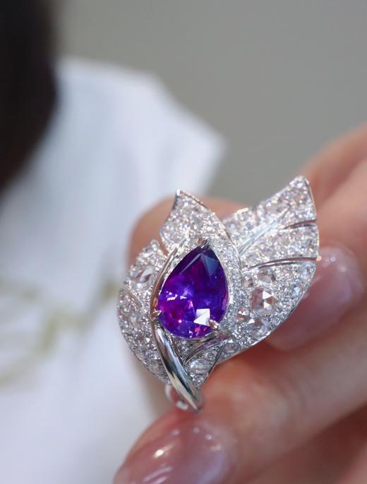 2.02ct 8.06g 紫蓝宝戒指 商品图1