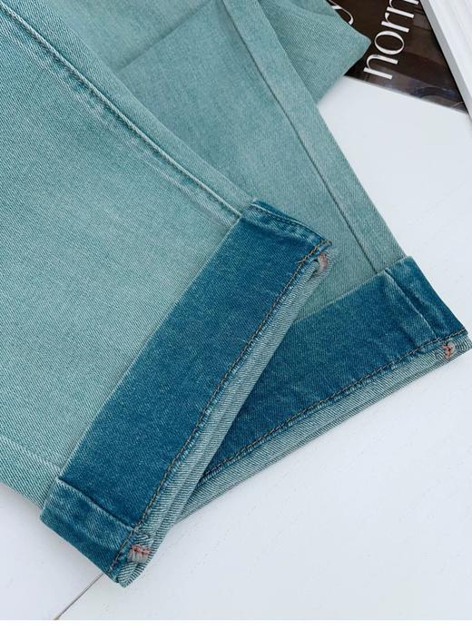 老米优品/🎈好特别~~炒鸡显白！《复古翡翠绿水洗染色 牛仔法棍九分裤》显瘦显腿直！  K240625A 商品图5