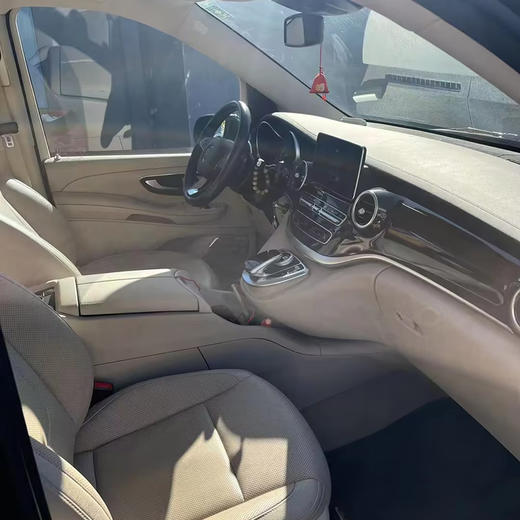 奔驰 V 260 尊贵版【长租-北京】 商品图4