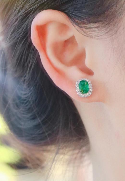 1.75ct 祖母绿耳钉 商品图4