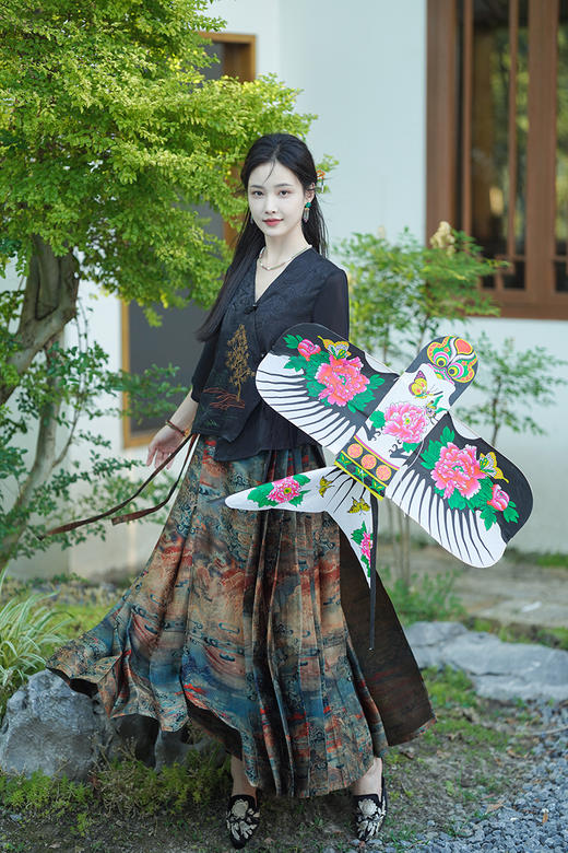 逸红颜明月优选 #『林语』传统改良汉服新中式上衣，显瘦百搭春夏必备，面料超舒服凉快 商品图5