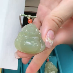 玉美人菲菲HZ*和田玉佛公吊坠约35mm