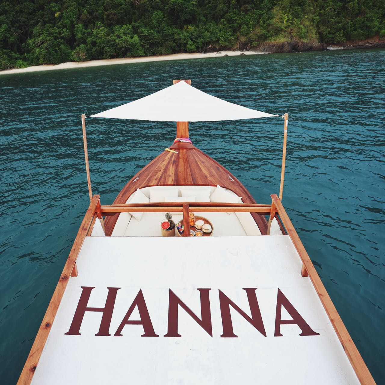 【普吉岛包船】HANNA长尾船|欢迎饮料&小吃软饮+时令水果+浮潜垂钓+网红打卡点拍照|1-6人