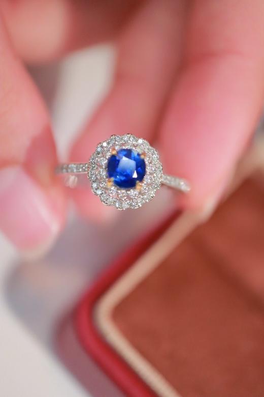 0.58ct 蓝宝石戒指 商品图1