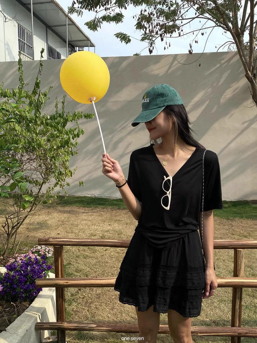 亏钱清仓🔥韩国小姐姐最爱的【AMTN宽松显瘦百搭V领T】💰59元秒完下架！总库存就1000来件！且买且珍惜 商品图5