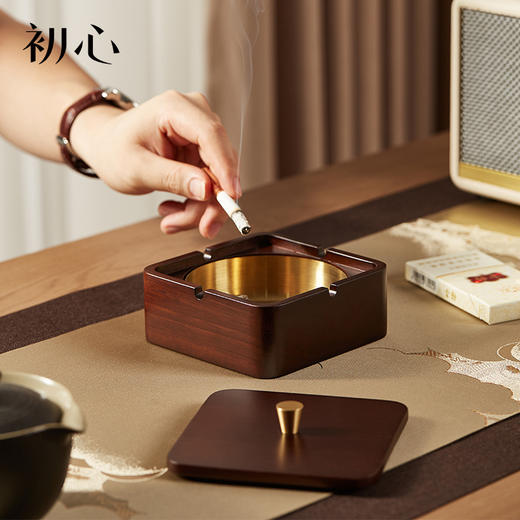 初心| 实木方形烟灰缸泰国橡胶木 商品图0