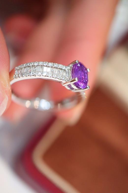 1.08ct 蓝宝石戒指 商品图4