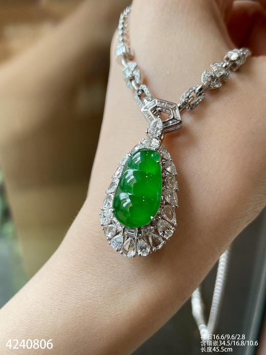 老坑玻璃种艳绿福豆套链    86999【4240806】 商品图5