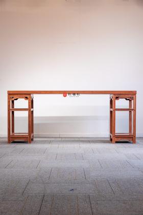 红桥红  家具严选  缅甸花梨(大果紫檀）  【210定制一块玉架几案】