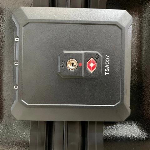 德国品牌romivo usb充电 多功能铝框开口箱行李箱 多20%容量 高档铝合金拉杆 超静音万向轮 商品图7