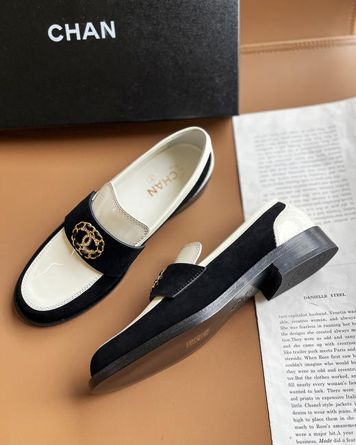 现货 THS 6.29-限时 香家 女士 厚底乐福鞋 双C水钻点缀乐福鞋 2色 BZ1185 商品图12