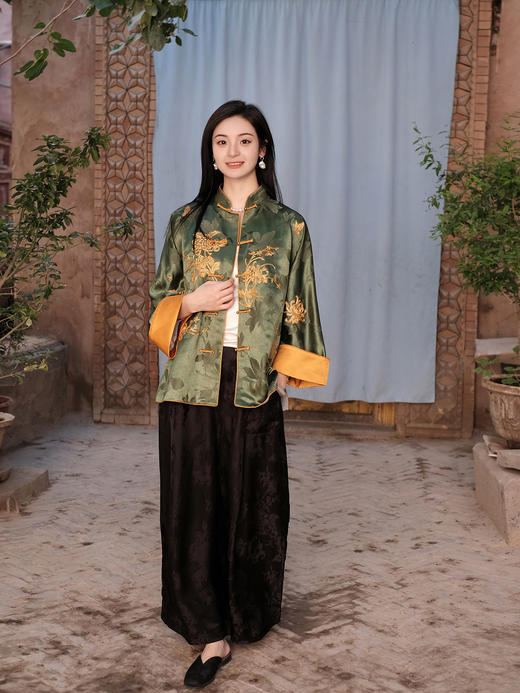 盛唐牡丹盛奢系列| 限量款| 高货-重磅京绣富贵牡丹菊纹立领外套-绿色(特殊商品不退不换) 商品图2