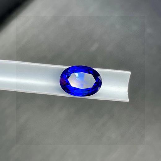 2.01ct 蓝宝石裸石 商品图5