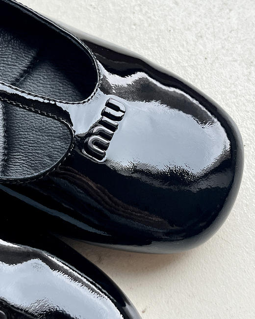 现货 THS 6.29-限时 缪家 女士 𝗧字带后空凉鞋 玛丽珍粗跟凉鞋 2色 BZ1186 商品图8