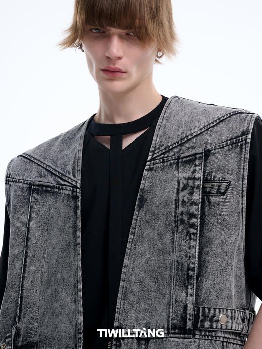 TIWILLTANG 启世录“苏霾”纯棉V领牛仔活页袢带无袖马甲宽松男夏 商品图1