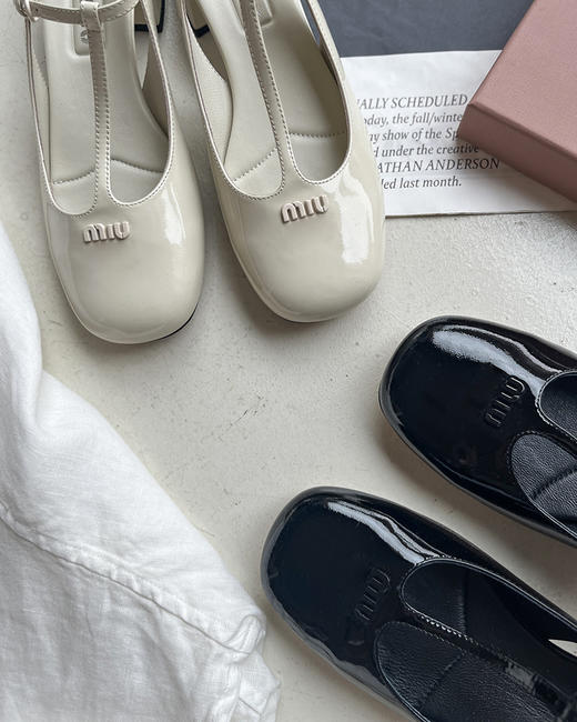 现货 THS 6.29-限时 缪家 女士 𝗧字带后空凉鞋 玛丽珍粗跟凉鞋 2色 BZ1186 商品图3