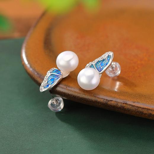 S925纯银淡水珍珠渐变珐琅蝴蝶圆珠耳钉 商品图2