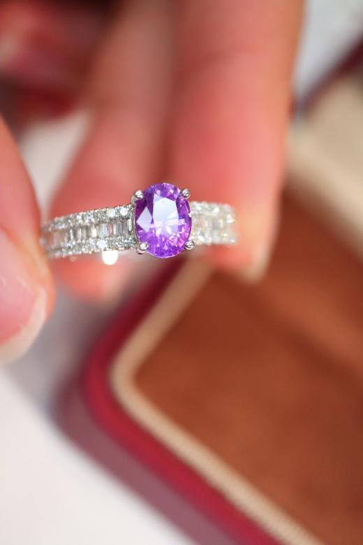 1.08ct 蓝宝石戒指 商品图1