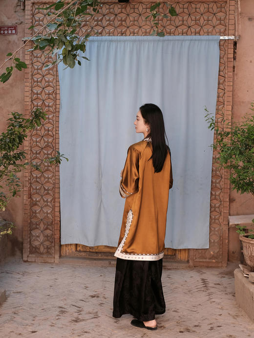 瑕疵|盛唐牡丹盛奢系列| 限量款| 高货-重缎福禄寿盘扣长款外套(特殊商品不退不换)[特价品] 商品图4