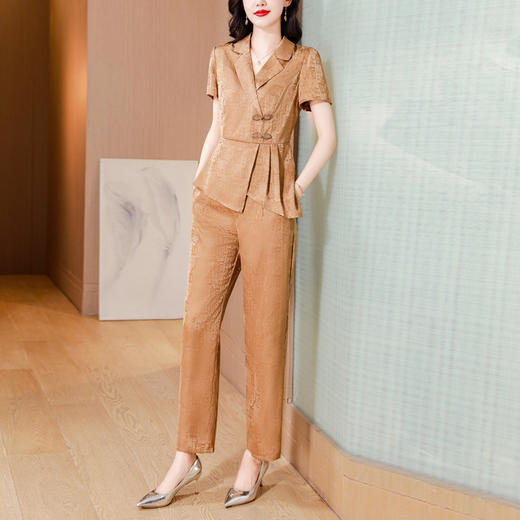 AHMqyfs8917 复古气质西装领短袖上衣阔腿裤两件套女2024夏季新款时尚古提花套装 商品图1
