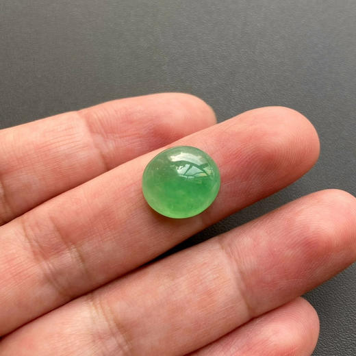 冰种阳绿翡翠大蛋面 商品图3