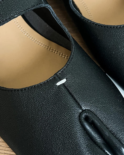 现货 THS 6.29-限时 M6家 女士 新款在售 巨巨软羊皮分趾皮鞋 BZ1187 商品图3