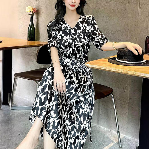 DNO19姆米真丝弹力缎印花连衣裙高档女装夏季薄款v领收腰裙子 商品图0