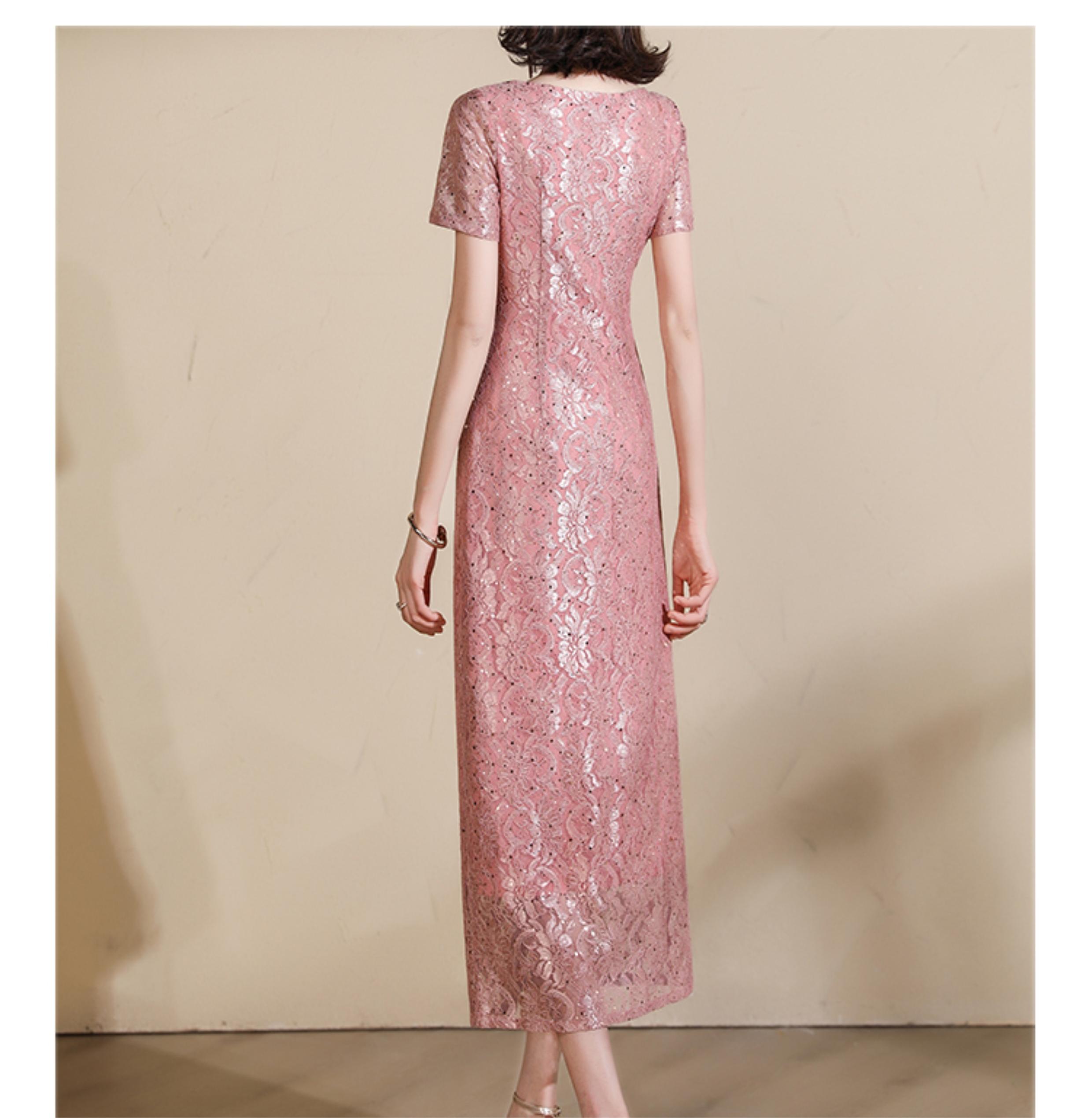 首尚格释--2024夏季新款时尚气质圆领粉丝连衣裙女蕾丝光泽感修身收腰