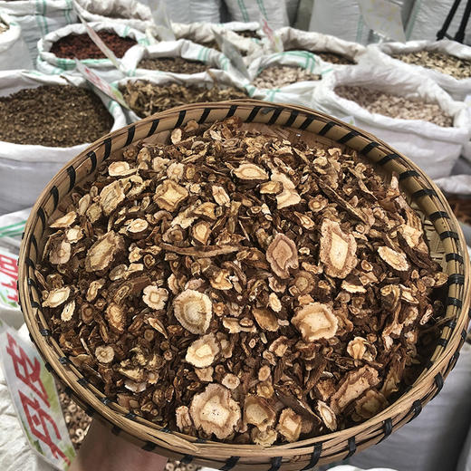 前胡 质软，香气浓郁，有黄棕色油点中药材 商品图0