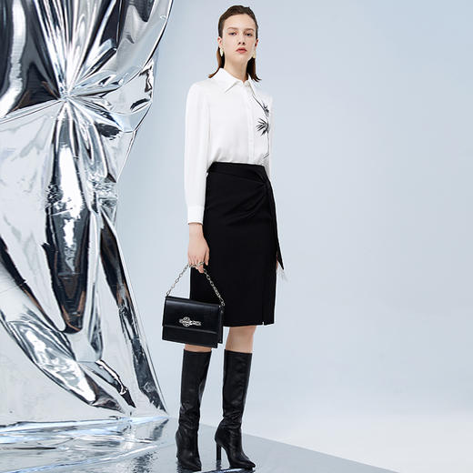 EITIE爱特爱秋季新款通勤显瘦高腰包臀半身裙女裙7506209 商品图1