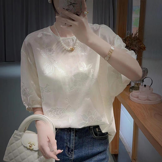 DNO新中式国风真丝剪花上衣轻奢高档女装夏季新款宽松透气高级感T恤 商品图1