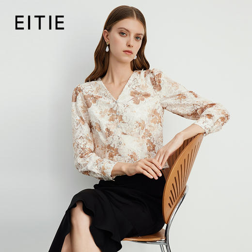 EITIE爱特爱复古法式V领收腰印花肌理感长袖显瘦短上衣新款C2413422 商品图0