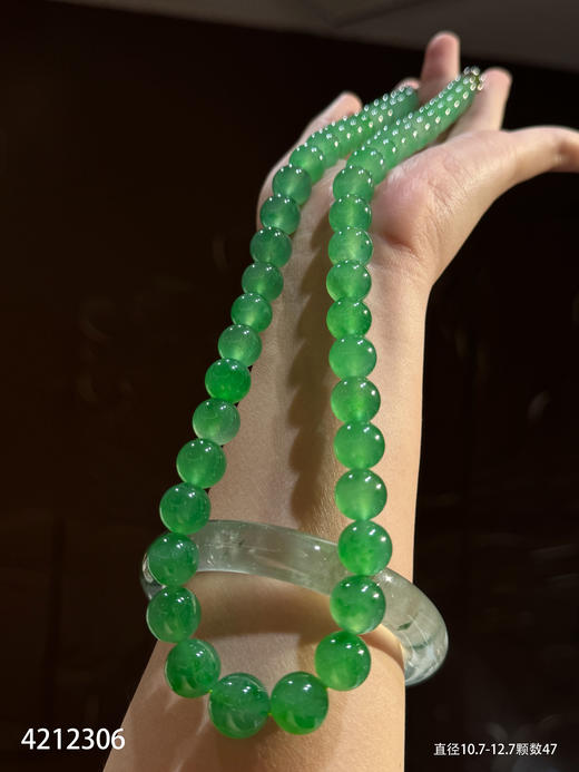 玻璃种艳绿珠链【4212306】具体价格微信咨询 商品图2