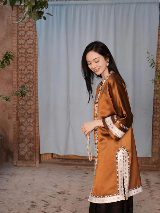 瑕疵|盛唐牡丹盛奢系列| 限量款| 高货-重缎福禄寿盘扣长款外套(特殊商品不退不换)[特价品] 商品图6